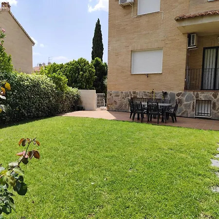 Casa Con Jardin Entre Y Puy Du Fou Holiday home Toledo