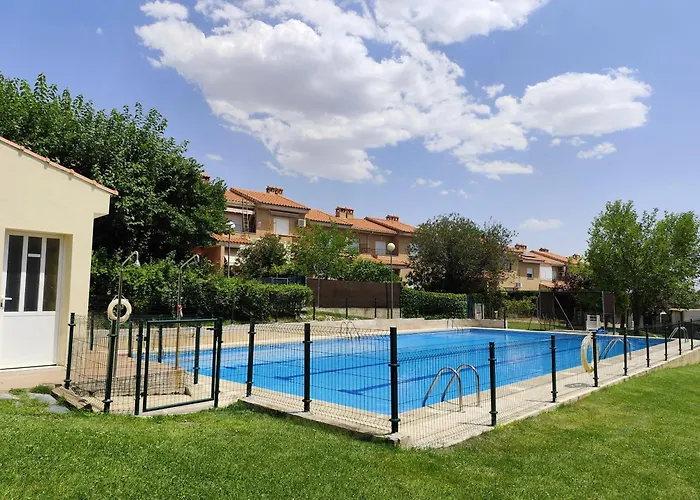 Casa Con Jardin Entre Y Puy Du Fou * Toledo